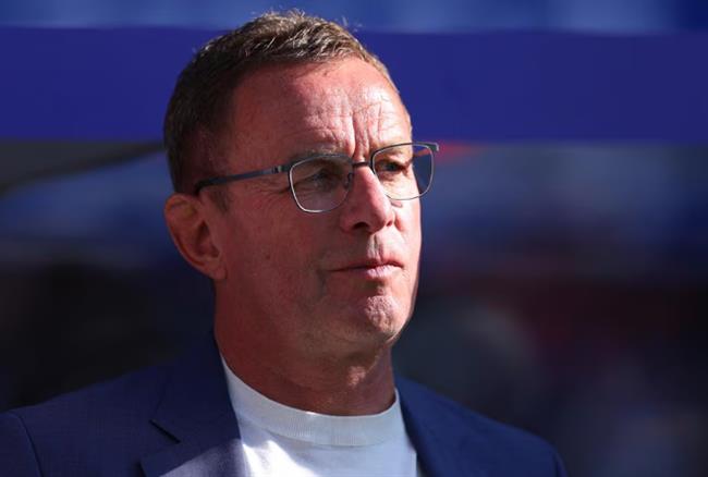 HLV Ralf Rangnick giup ao di tiep voi ngoi dau bang D