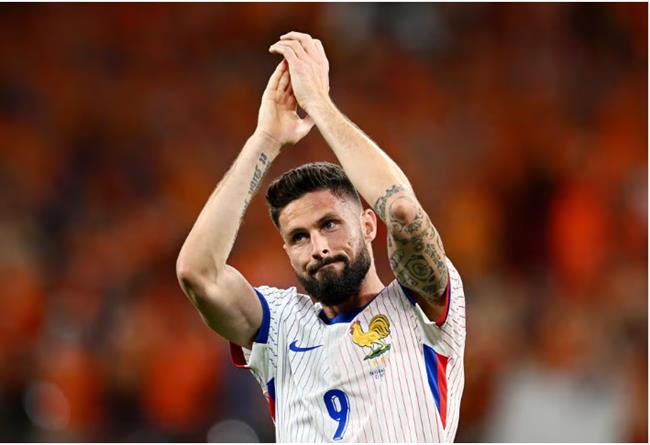 Olivier Giroud that vong sau tran hoa Ha Lan